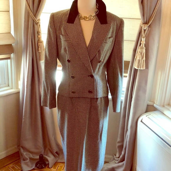 Kasper Other - Suit jacket and skirt